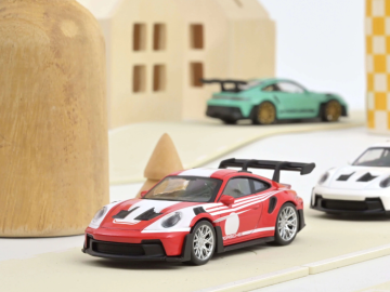 Norev Porsche 911 GT3 RS 2022 Red Salsburg eigrace