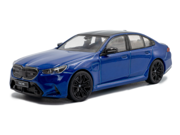 Solido BMW G90 M5 Sedan Marina Bay blue eigrace